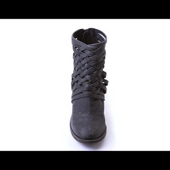 Black Free People Carrara Ankle Boots.  Sz:  5.5. - Picture 4 of 10